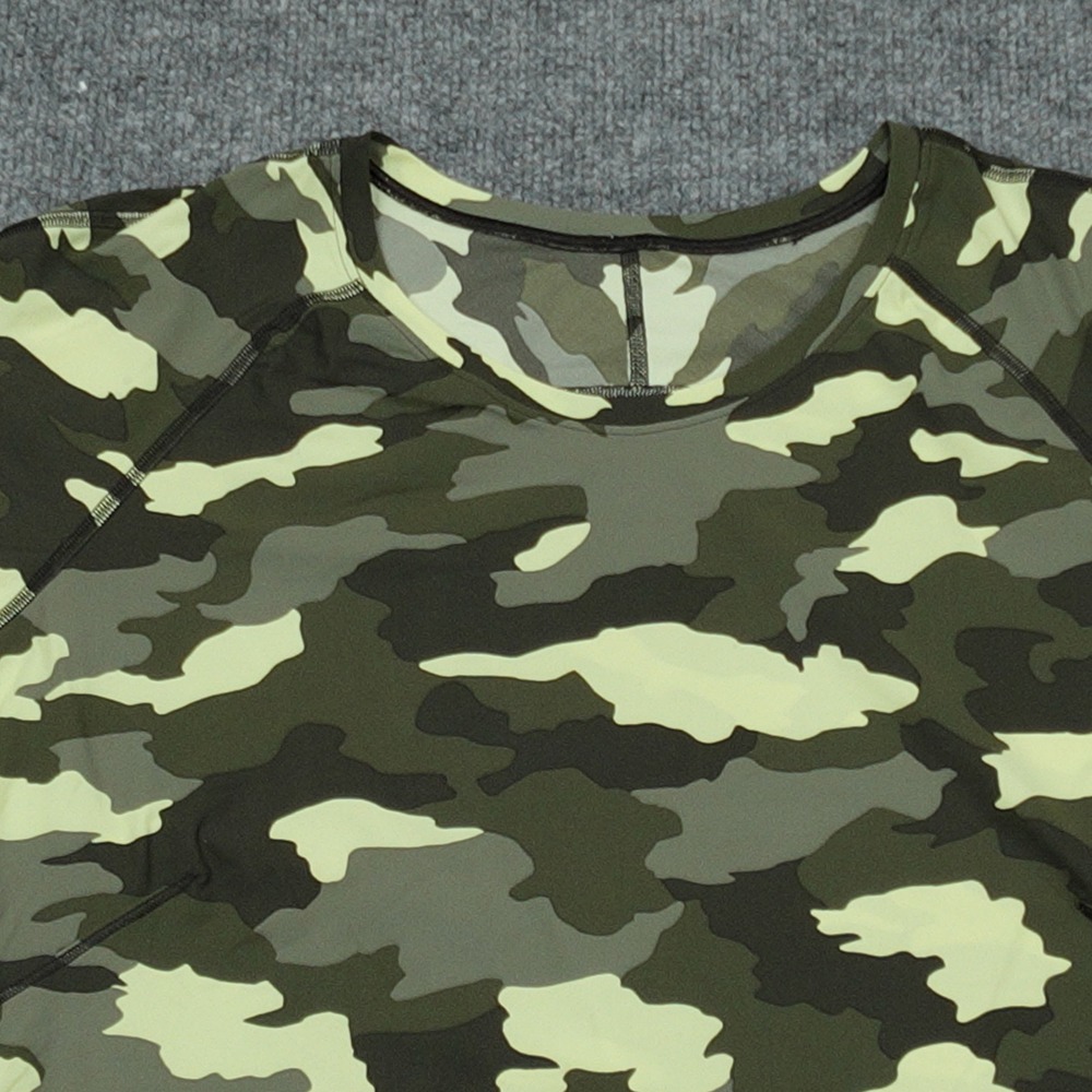 Lululemon Shirt Womens 6 Green Camo Sculpt Short Sleeve Activewear Tee - Picture 2 of 6